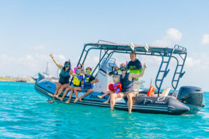 Snorkeling tour with captain - group rate - max 4 people - 2 hours