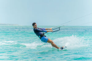 Kitesurfing lesson - private rate - 1 person - 2 hours
