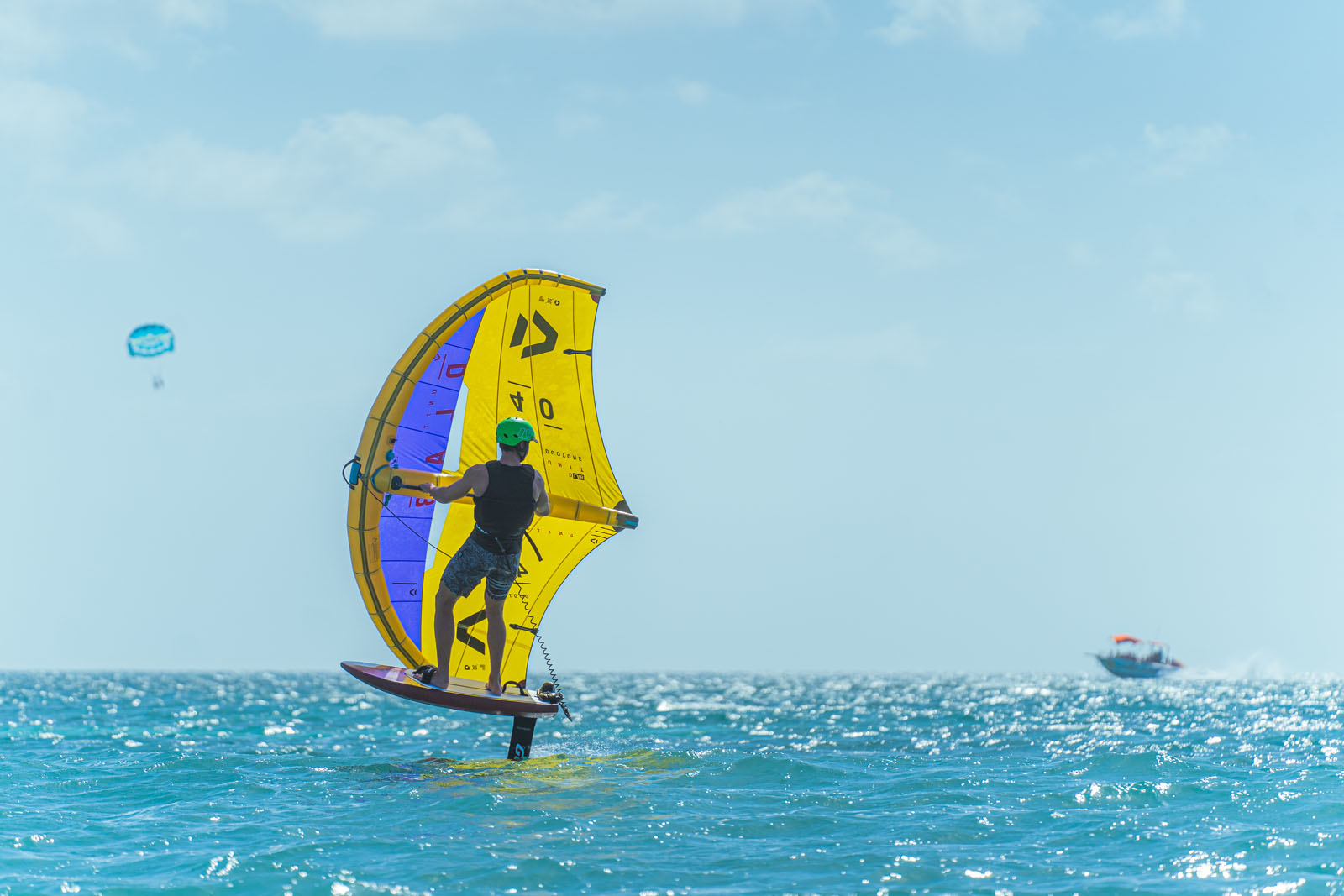 Wingfoiling lesson - group rate - max 2 persons - 2 hours - Image 2