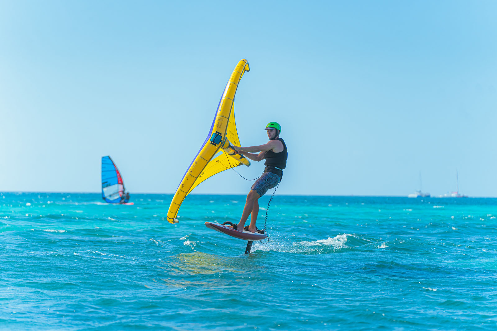 Wingfoiling lesson - group rate - max 2 persons - 2 hours - Image 4